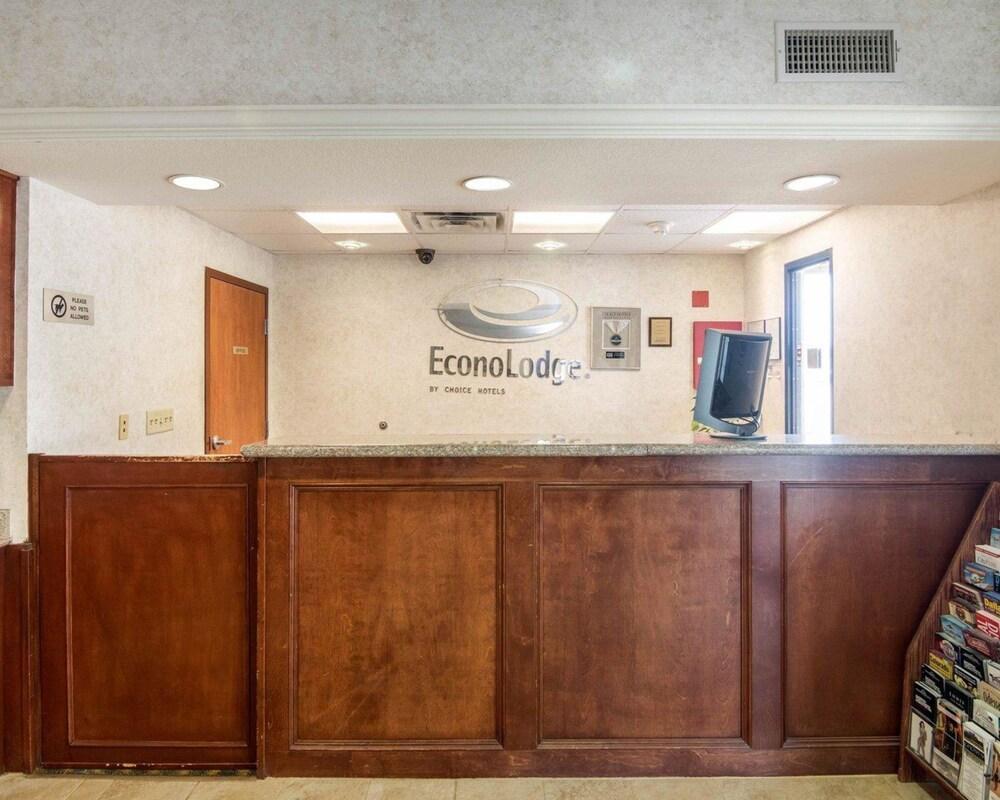Econo Lodge Уедърфорд Екстериор снимка