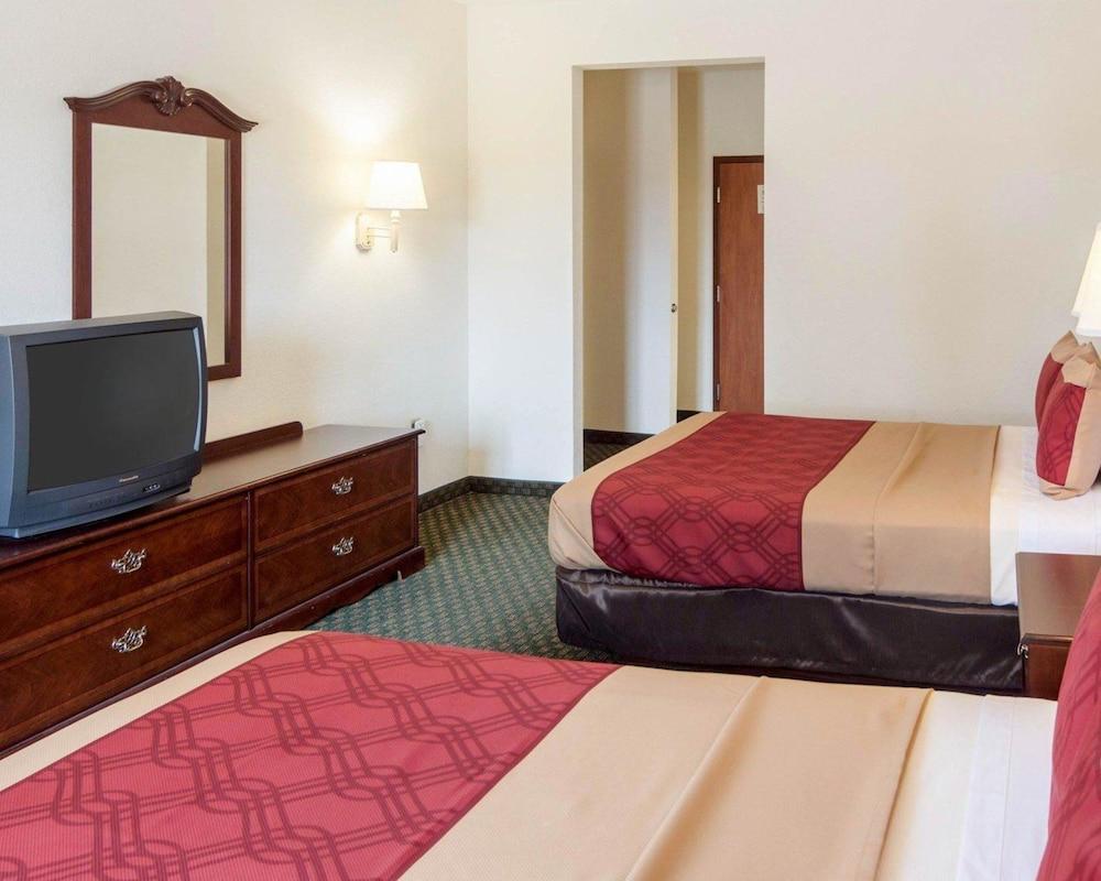 Econo Lodge Уедърфорд Екстериор снимка