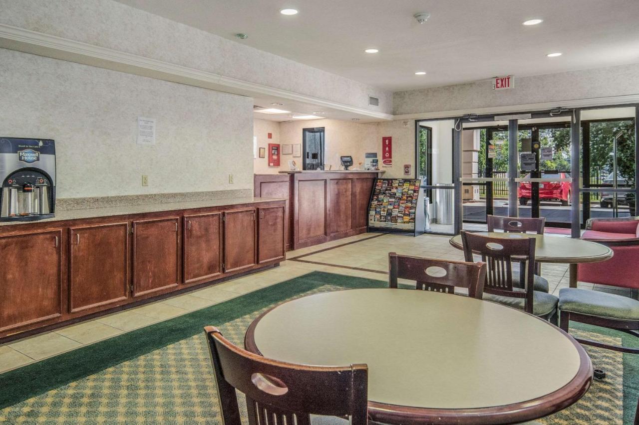 Econo Lodge Уедърфорд Екстериор снимка