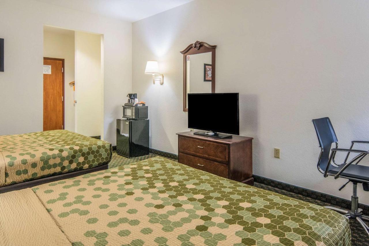 Econo Lodge Уедърфорд Екстериор снимка
