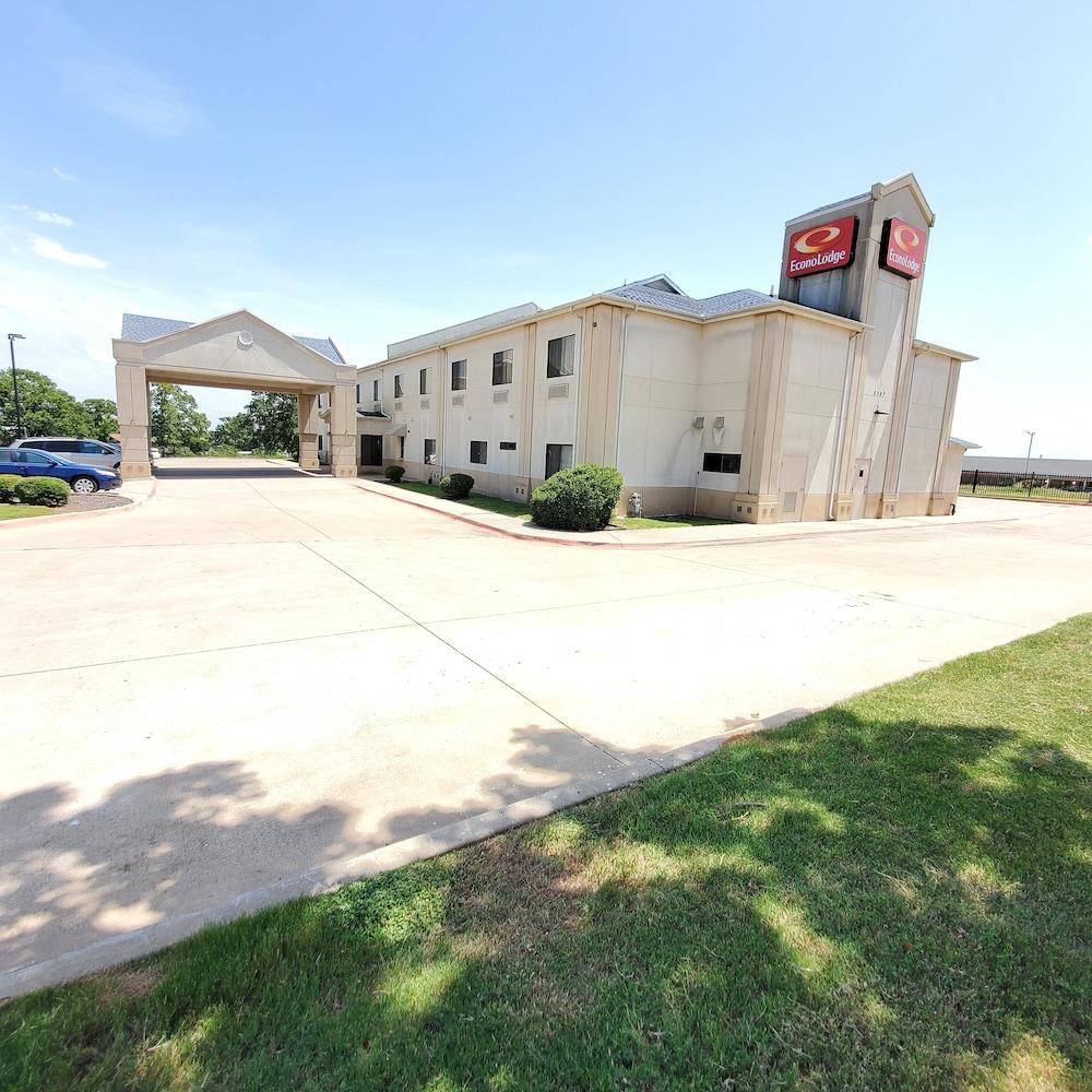 Econo Lodge Уедърфорд Екстериор снимка