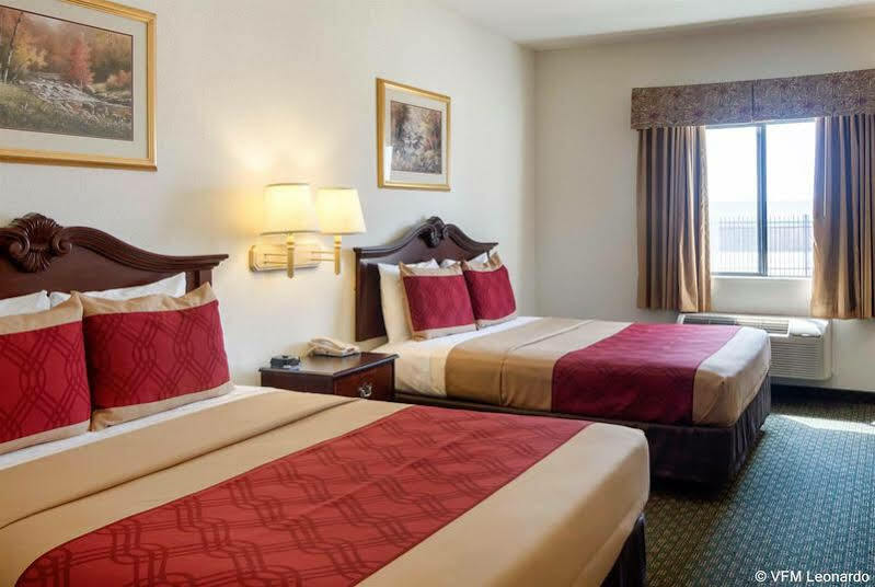 Econo Lodge Уедърфорд Екстериор снимка