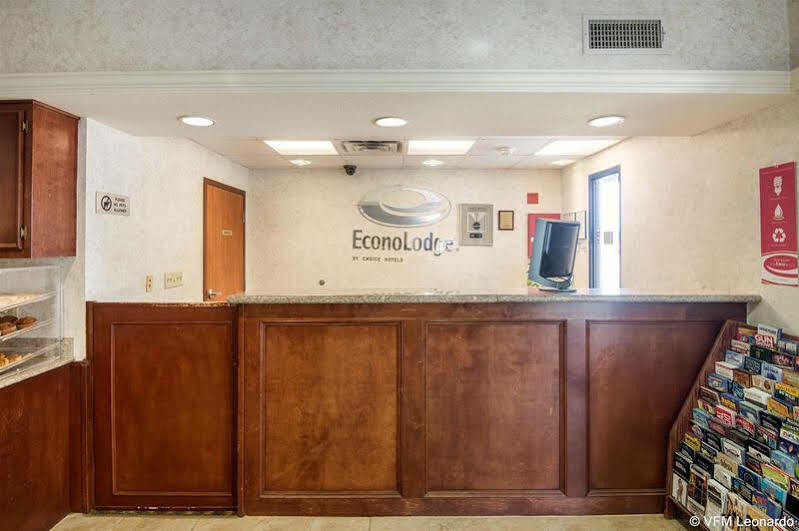 Econo Lodge Уедърфорд Екстериор снимка