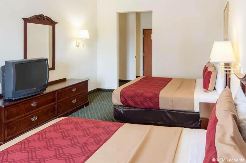 Econo Lodge Уедърфорд Екстериор снимка